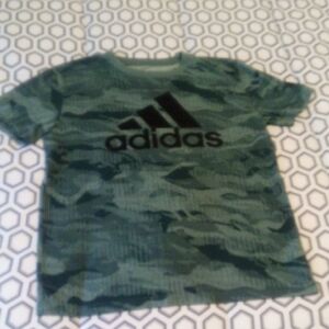 Adidas Green Short Sleeve Tee - Medium